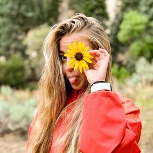 Meet your Posher, Izzy